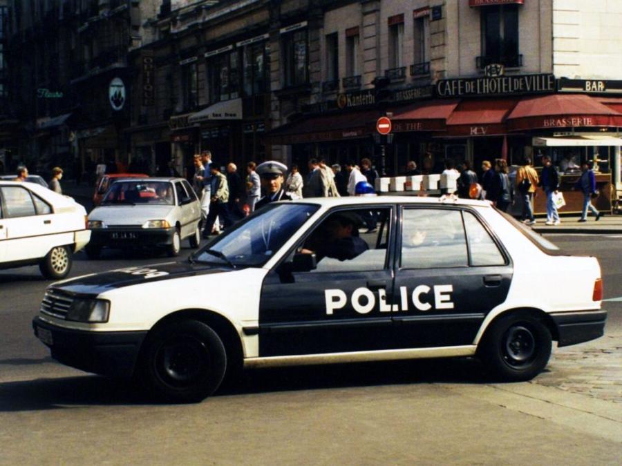 Peugeot 309 5-Door Police (FR) '1989
